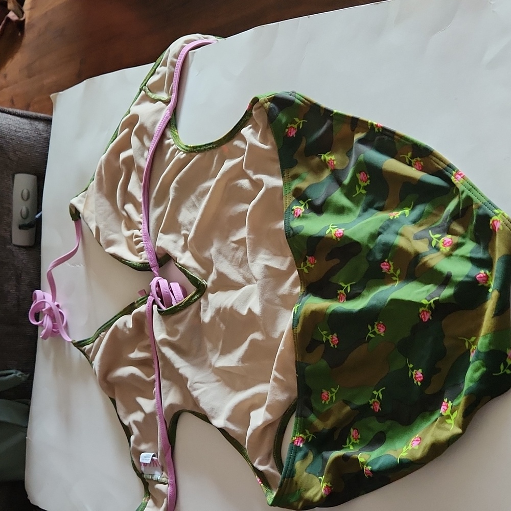 1 pc swimsuit - Picture 3 of 5